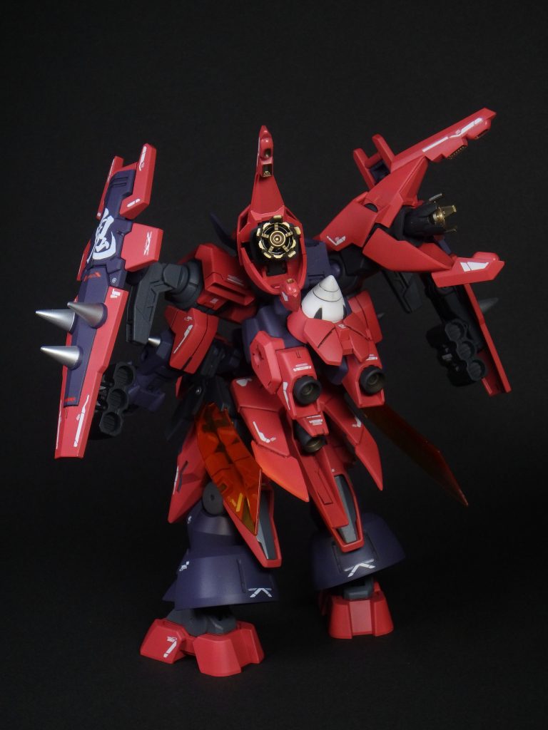 リア
大型バーニアを追加し、さらに機動性とスピードを高めている。