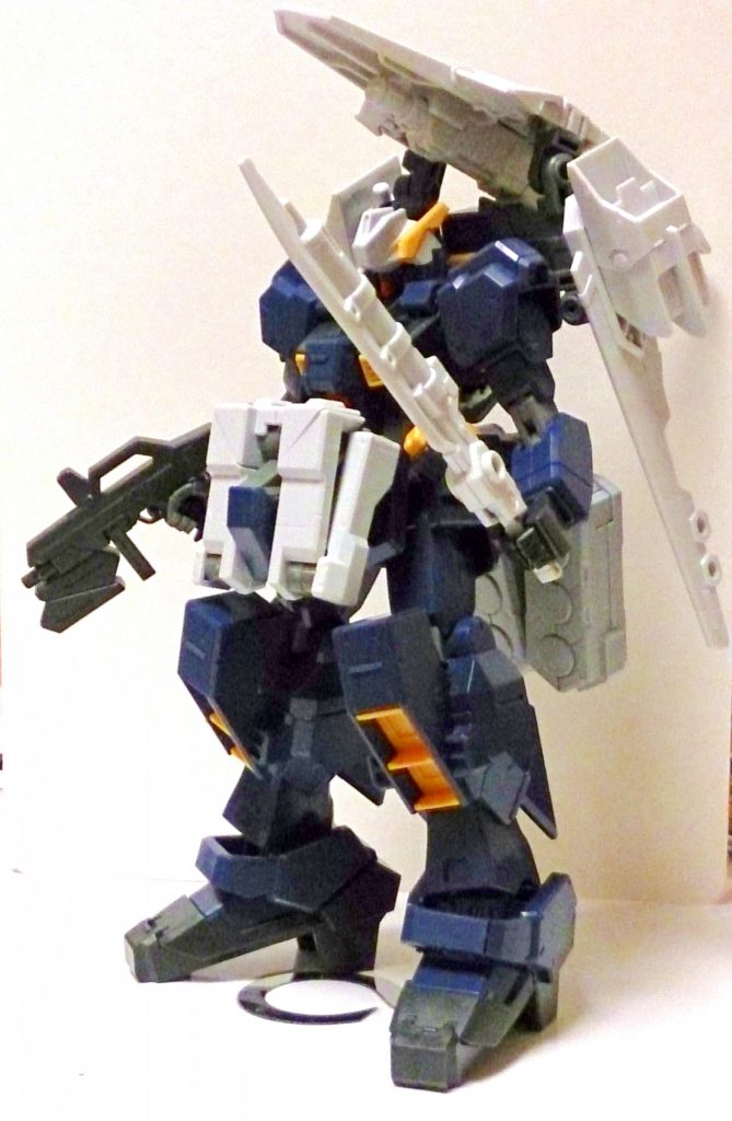 改修途中。パーツはバトルアームアームズと、HGビルダーズパーツのファンネル、レンズ等を使用してます。