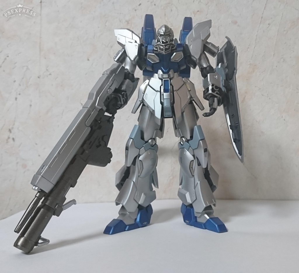 エングレービングのところはエナメル拭き取りで対処。デカールのコーションマークはハイキューパーツとRGシナンジュで代用しました。