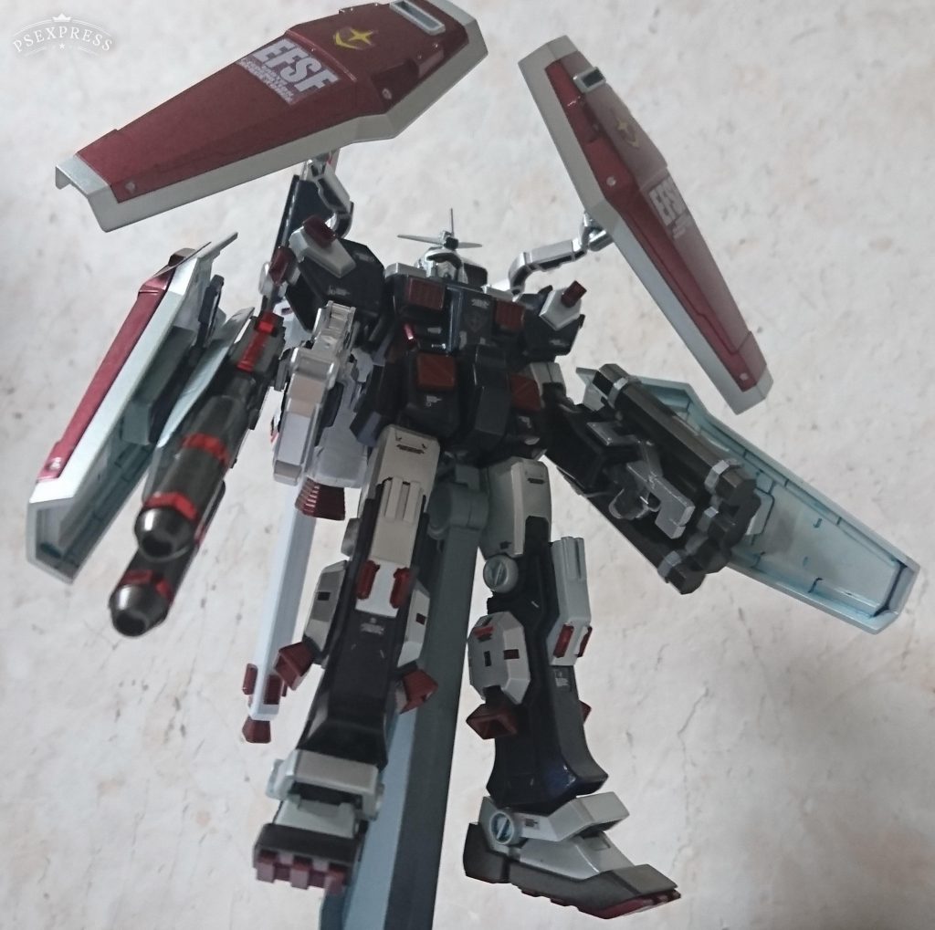 煽り画面が決まるガンダムはそうそういない。