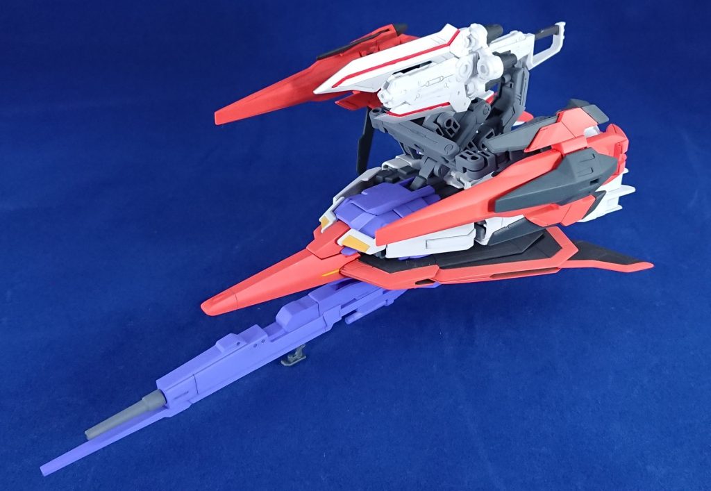 *ウェイブライダー形態*
もちろん変形もします(iori_sei)