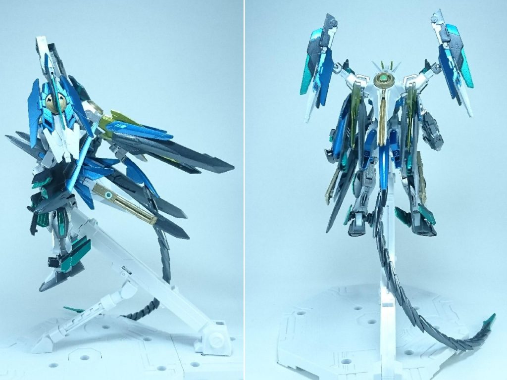 新造されたサイコ・グリップ ストライカーには、オルタナティブ・パッケージにより増幅されたサイコ・ウェーブを貯蔵・制御する機能がある。これにより機体の暴走を抑えつつ、より強力なサイコ・フィールドを展開できるようになる。