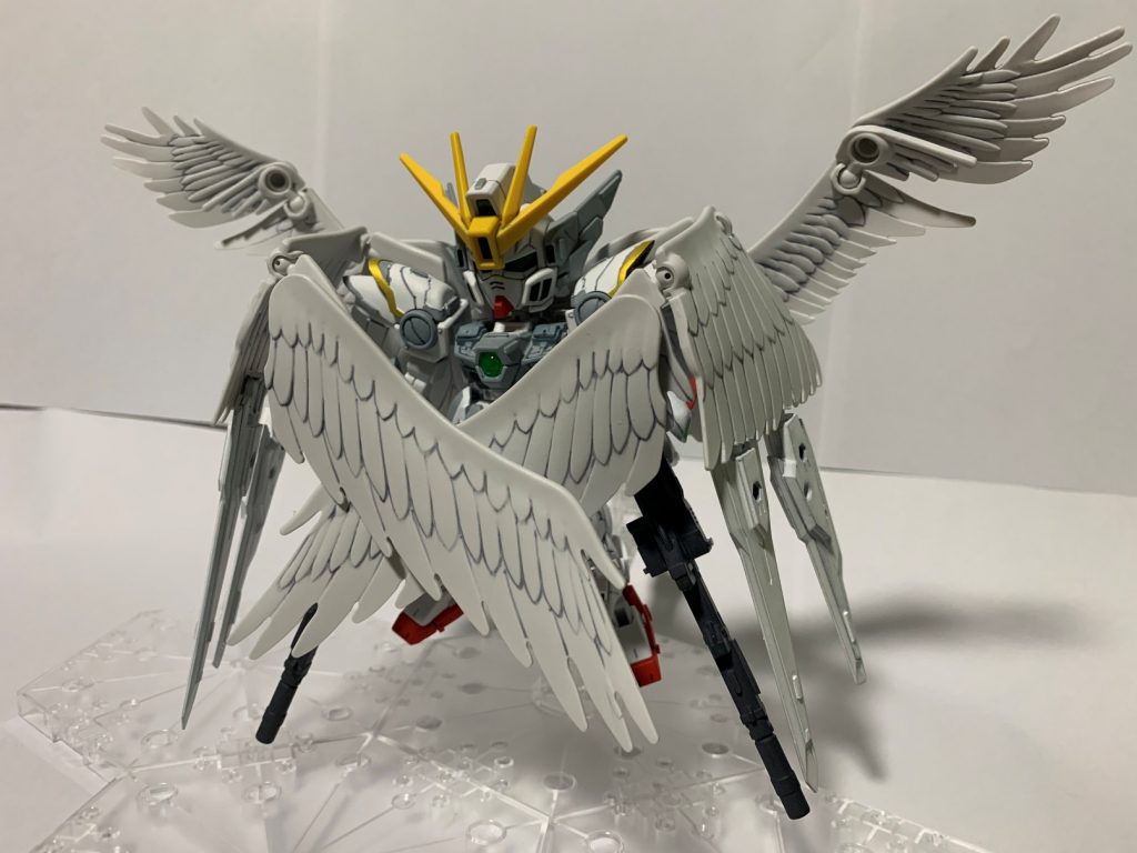 楽曲「エンゲージ」スカイハイウイングスを折りたたんで機体全方向を包み防御姿勢。大気圏突入も余裕です。