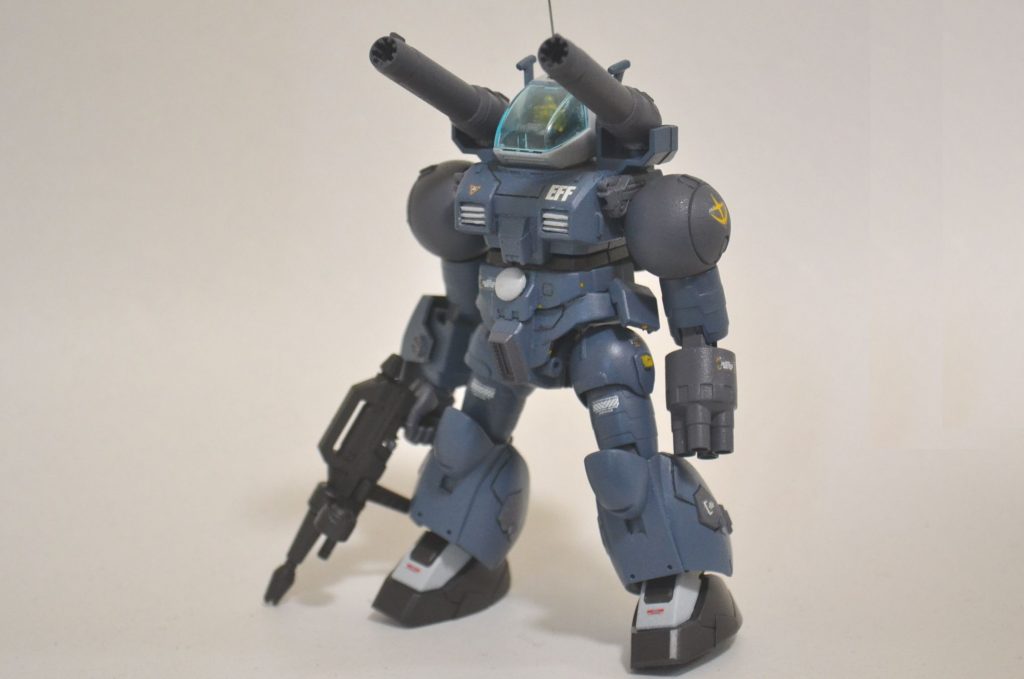 ガンタンクの発展型として歩行タイプのMSがガンキャノンだと思うのですが、それを自分の解釈で形にしました。ぼくのかんがえたガンキャノン最初期型です。
こだわりポイントはあえてのEFFです。