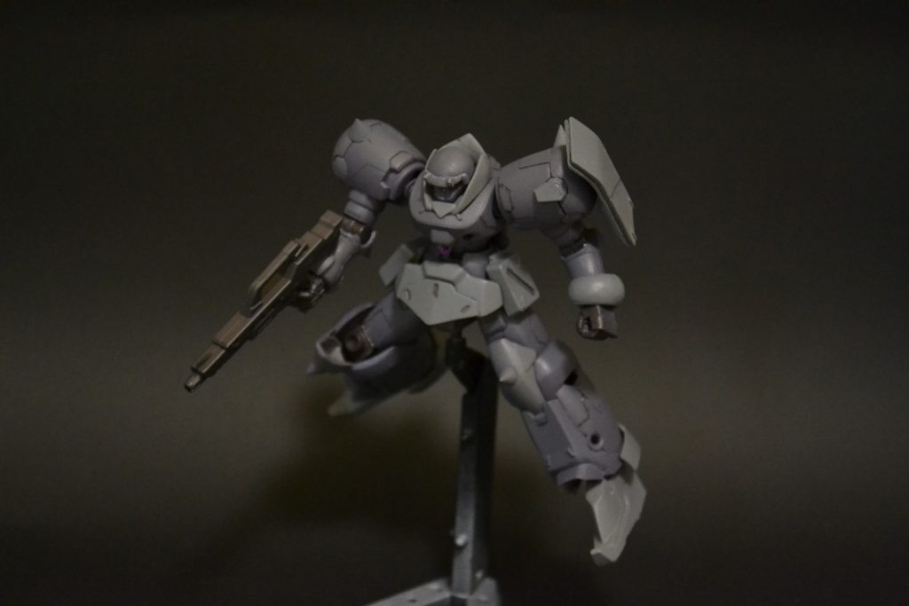 デスアーミー意外とかっこいいです。手に持たせているのはハイモックのライフルです。