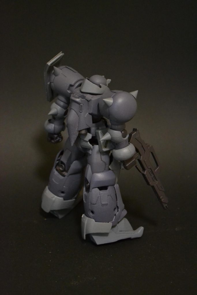 バックショット
背中が寂しかったのでシナンジュの外装パーツを貼り付けました。
本体の大きさがよくわかるかと。