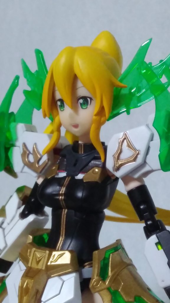 クリアパーツ(緑色)は一部やすりがけ~コンパウンド仕上げ。