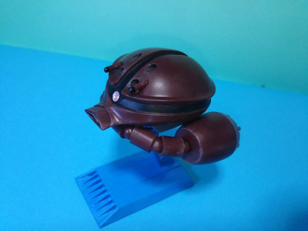 バルカン砲横の棒はカニの目に見立てたセンサーです。