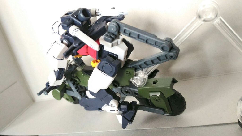 ホールドアームを腰に移動