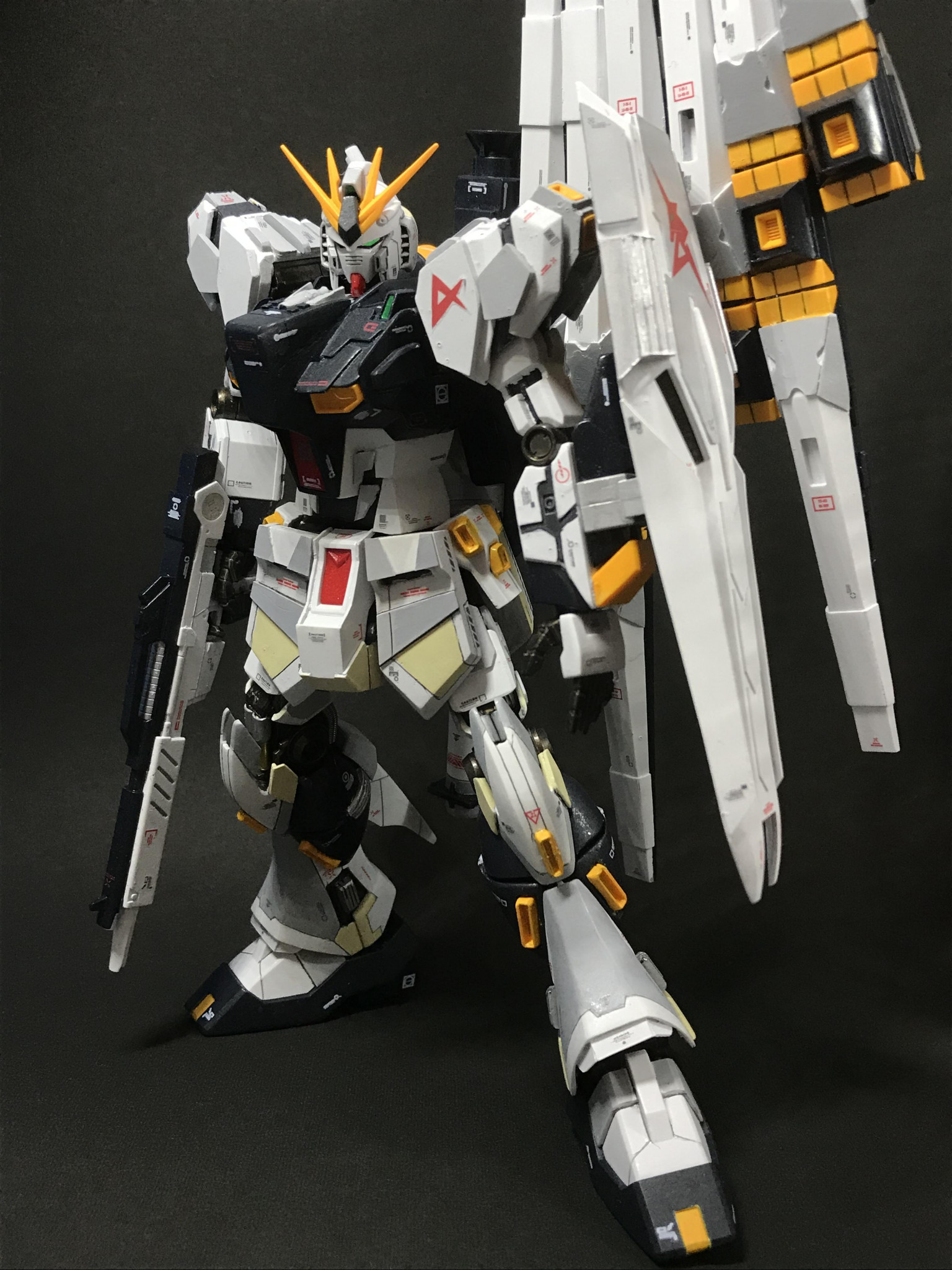 HGUC 086 1/144 RX-93 νGUNDAM｜エイチワイさんのガンプラ作品｜GUNSTA