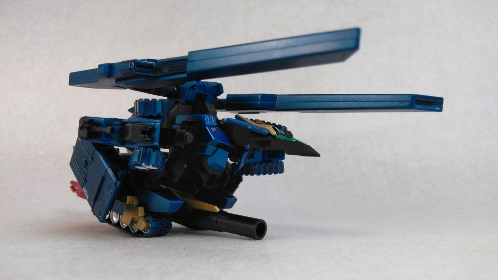 *タンクアーマー*
ハザードの暴走のリスクを解消し、ハザード以上のパワーで戦える装備