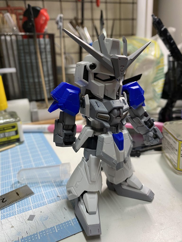 腰アーマーの延長、CSフレームを四角ぽくなるように整形。