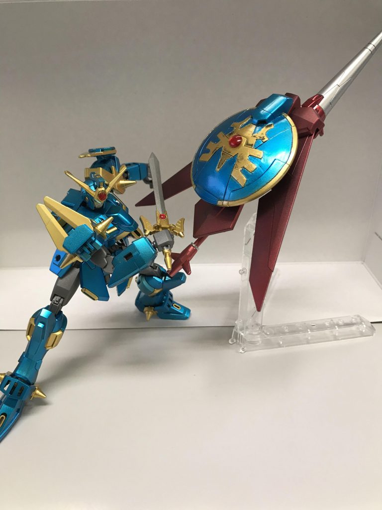 ラーミア(サポートマシン ナイトウイング)と共に戦場を駆け巡ります。