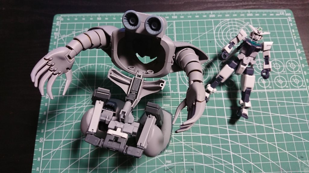 ユニット内部は至ってシンプルにくり抜いただけです。