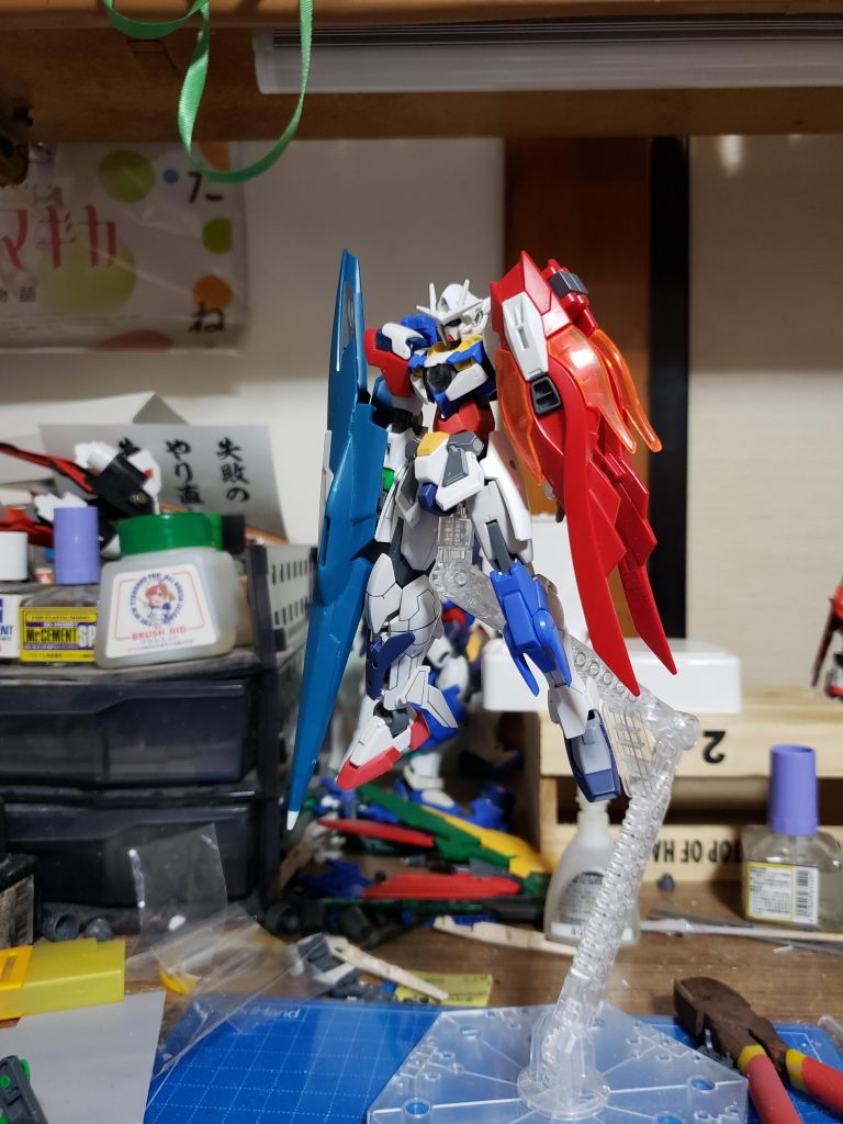 初期案です。
当初は右肩の武器をMGリゼルから取ってたのですが、先端のシャープ化に失敗してしまって今の形になりました。結果オーライですが···悔しいw
今回は以上になります。閲覧していただきありがとうございました♪