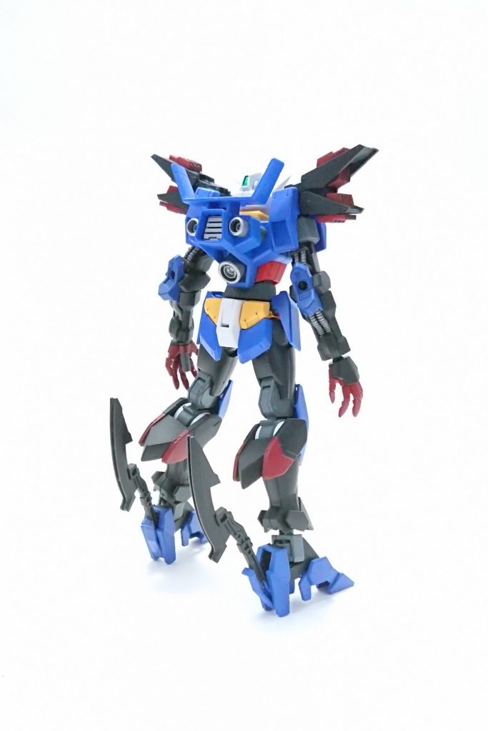 後ろです。
踵のビームトマホークは展開できます!
それではリベリオンのかっこよさが伝わる写真を載せておきます。