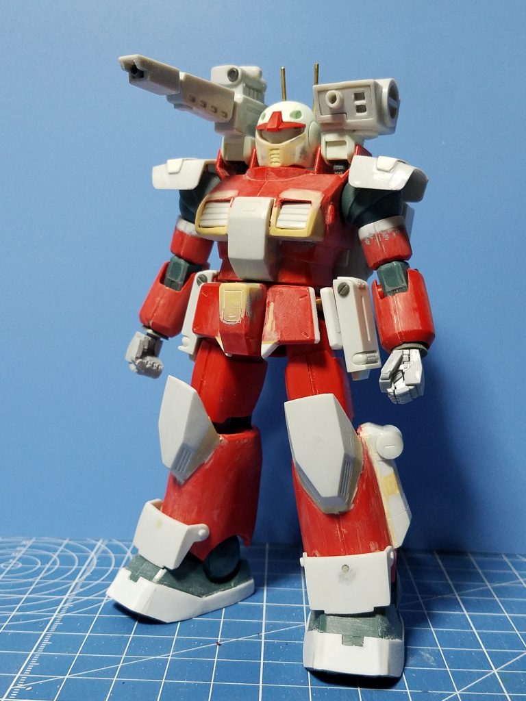 塗装直前のフロントビュー。