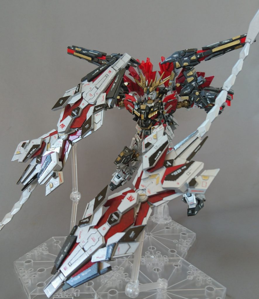 武装5 アームド・アーマーDE(フェネクスより)
以上が武装になります!