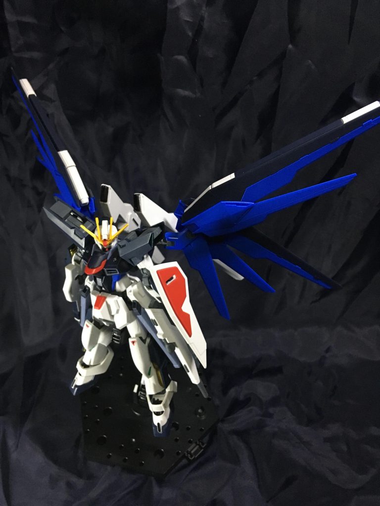 青い翼(?)パーツ展開