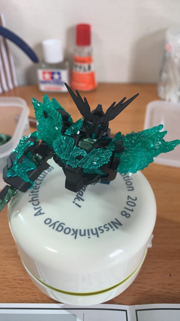 黒サフだとバンシィみたい…