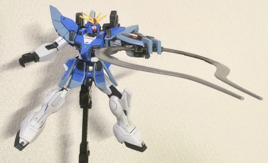 旧キットのシールドに付けるヒートショーテル基部を移植してクロスクラッシャーも出来ます。