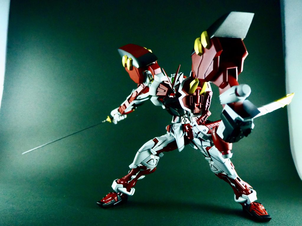 これが俺の赤い一撃だッ!!–9枚目/制作者:ヤマクロス