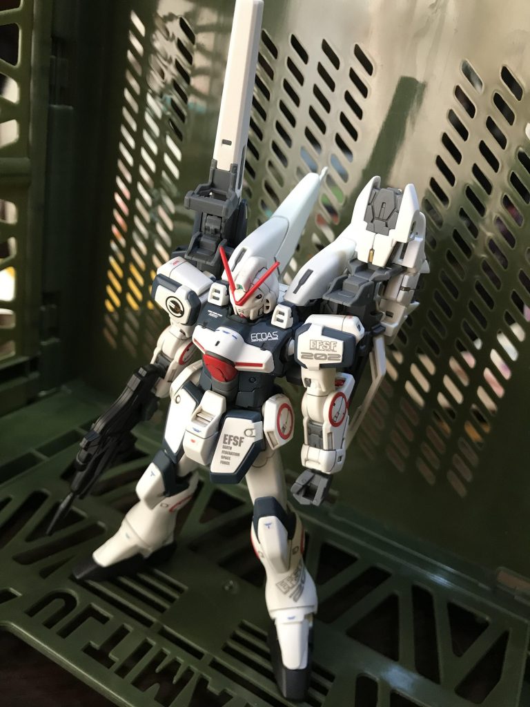 カラーはネイビーブルーを使ってます。