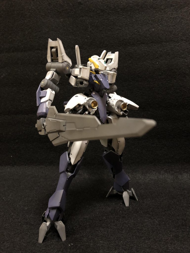 追加装備。小型MSから一気に大型MSへ。