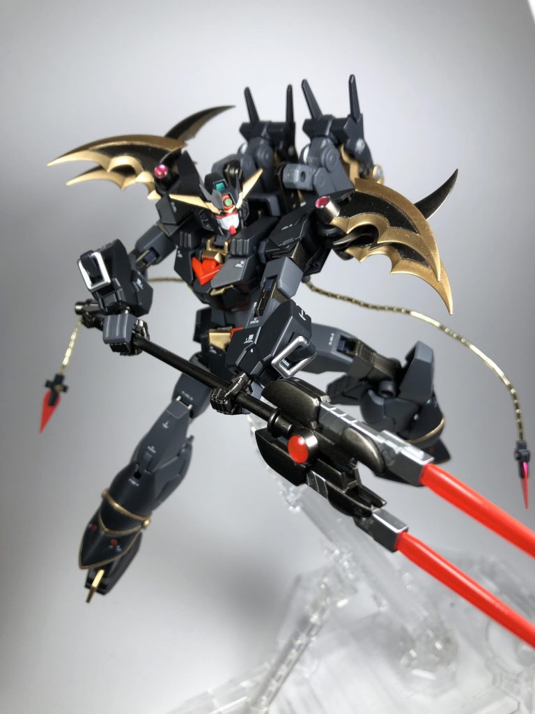 メイン武器、ビームバイデント。