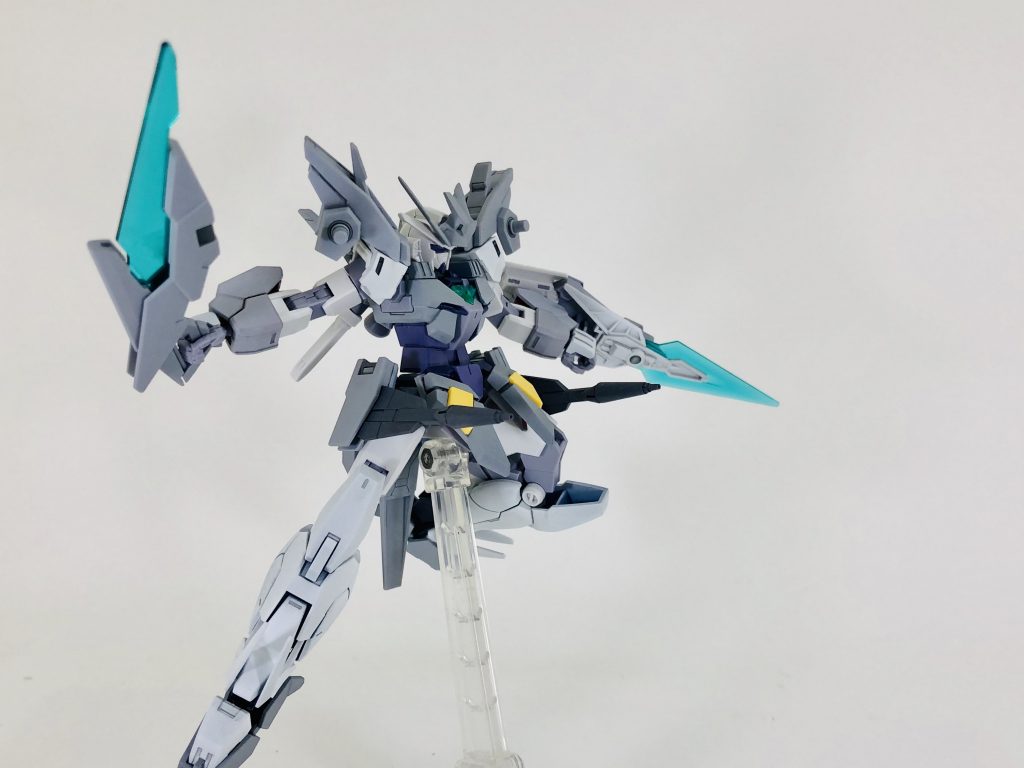 好みでカラーと腰のライフルのみSV仕様にしました。