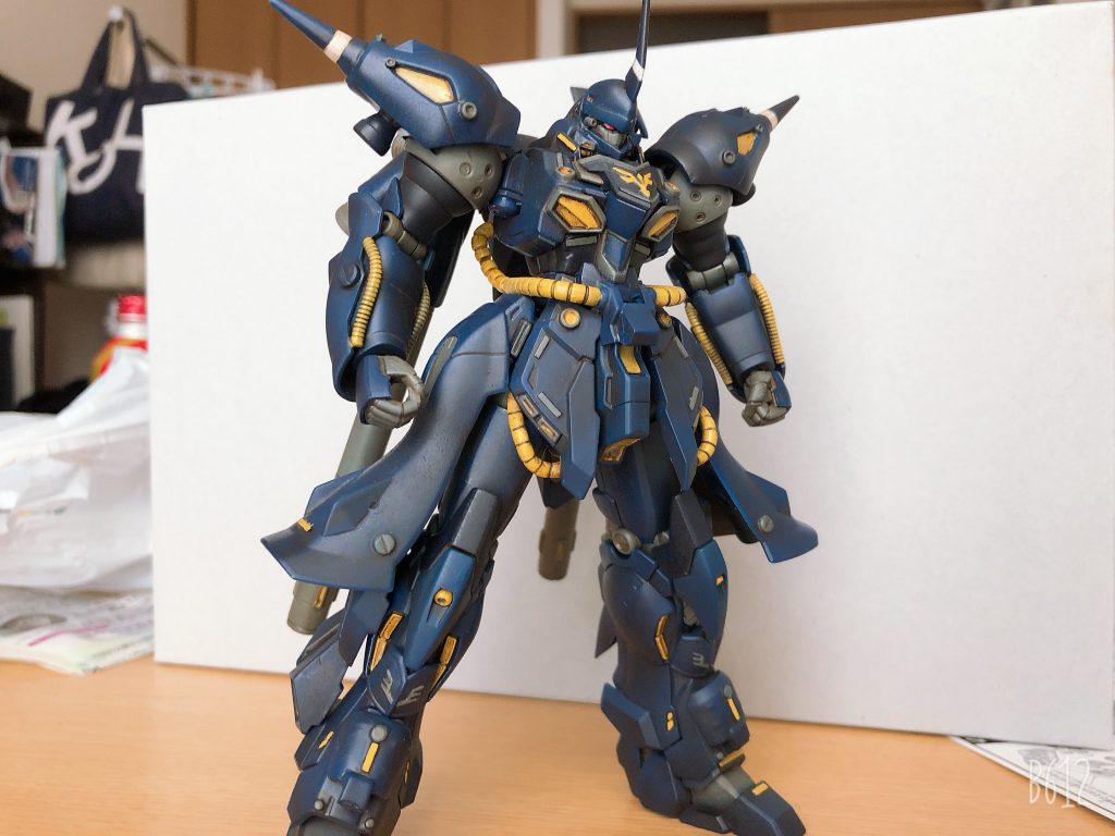 正面から(画像は汚し前)
ジオンの機体らしくマッシブな感じに、色合いや丸みでケンプァーらしさを意識しました。