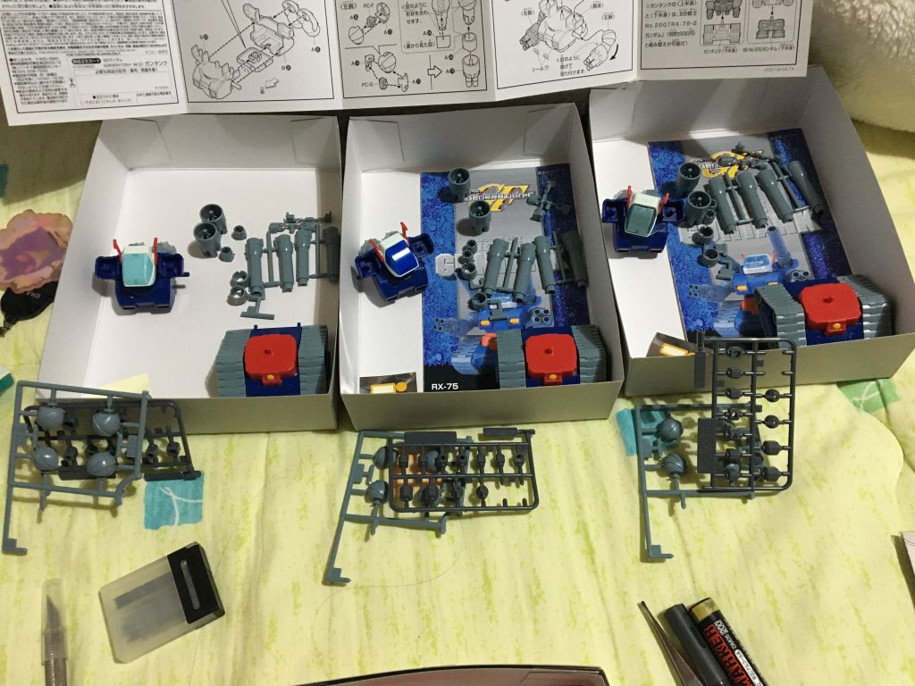 頭をつけたからぐらいから１機ずつの性格があらわれてますね。
かわいい！  すでにかわいい！！！！！！