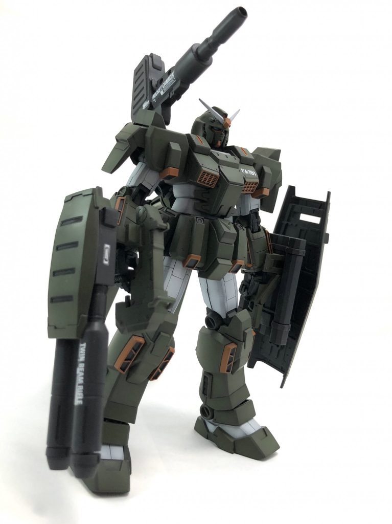 フォーエバーガンダムやサンダーボルト版のフルアーマーガンダムなどを使っています