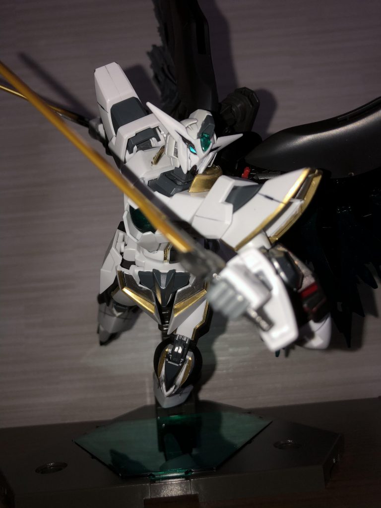 武装2
硬質ブレード×2
ガンダムバエルより拝借しました。