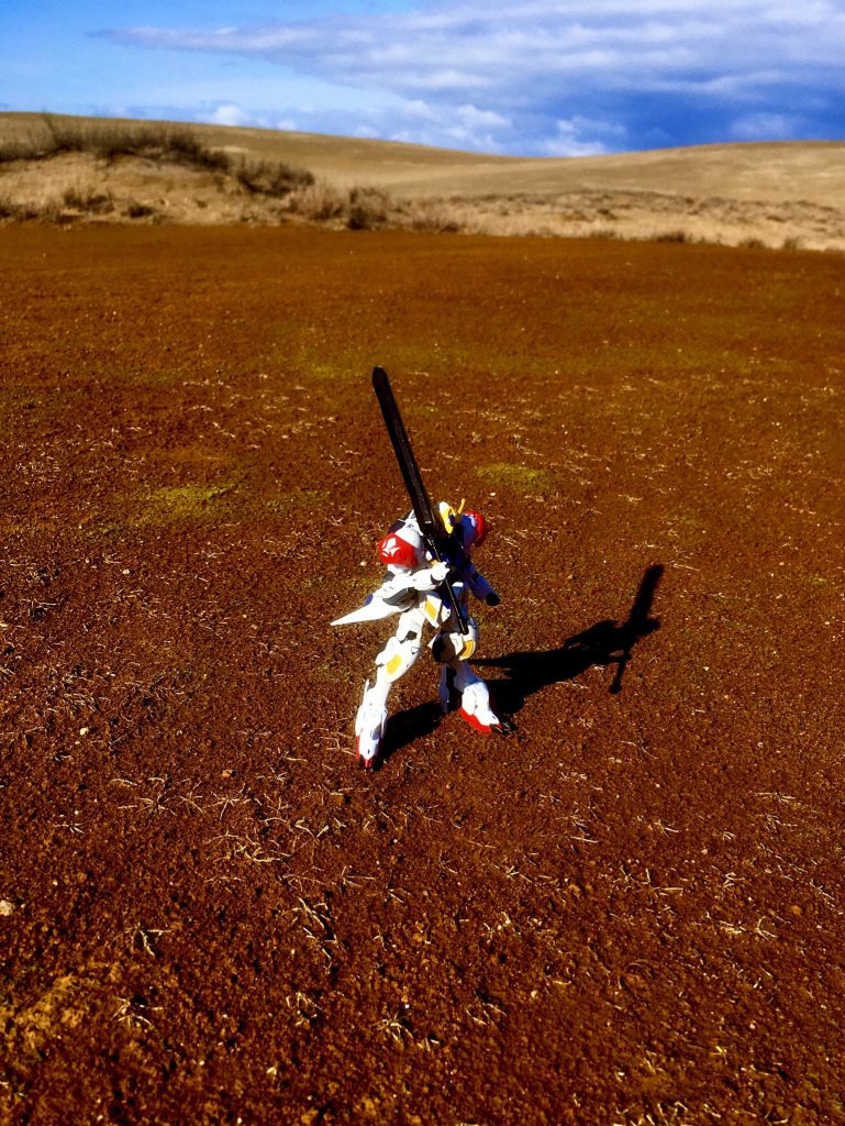 遠巻きからキービジュアルポーズ