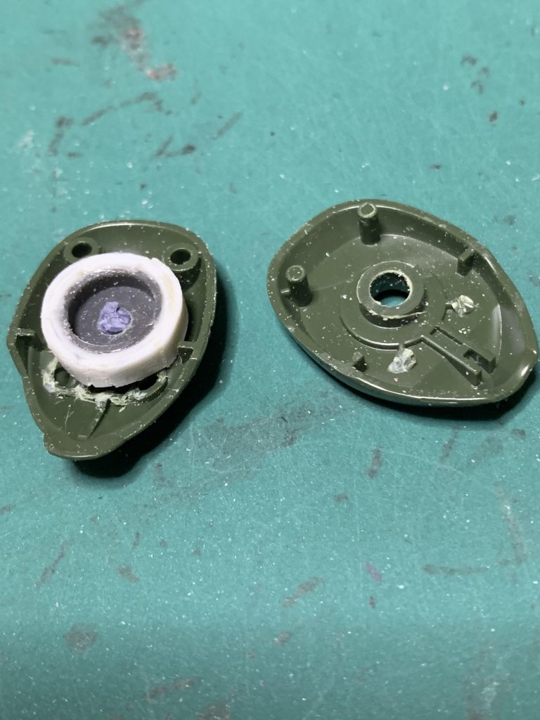 モノアイの可動を仕込む様に試行錯誤。
結局この仕様は不採用。