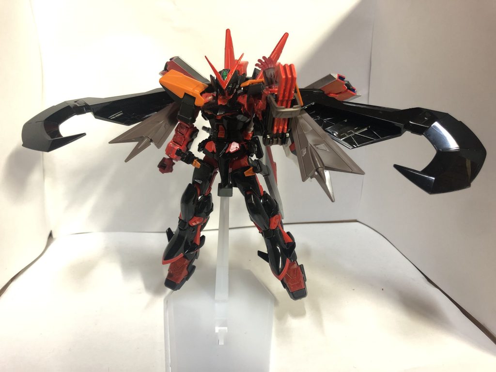 マガラノシホコを射出したりツムハノタチを使えるのでゴールドフレームの特徴を取り入れています。