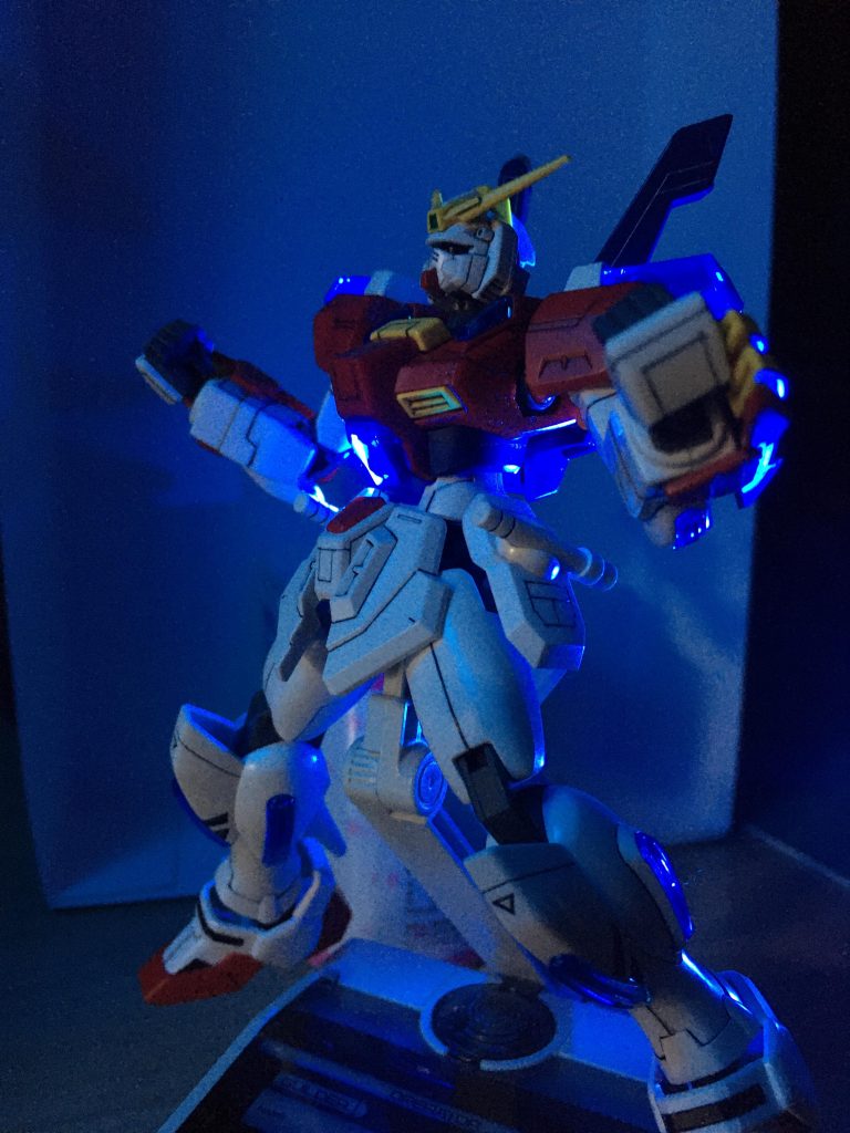 100均ライトを四方に配置して擬似RGシステムを再現してみましたw