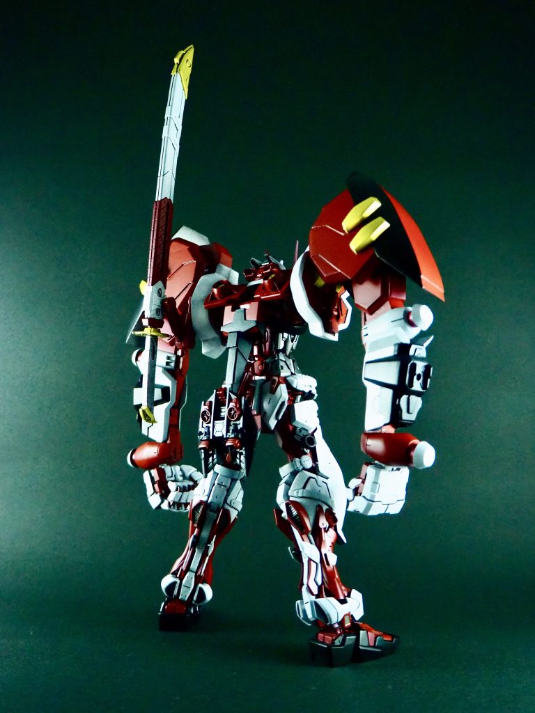 これが俺の赤い一撃だッ!!–4枚目/制作者:ヤマクロス