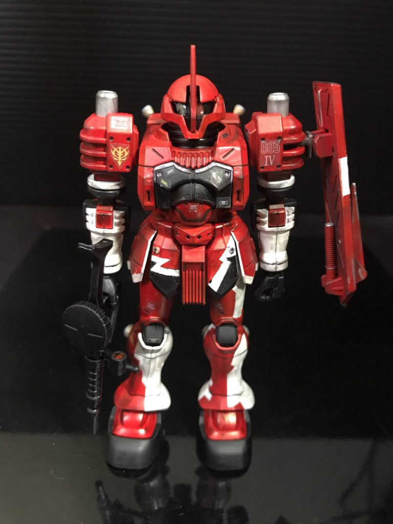 直立前面
軽く汚しや銀ちょろを
いれたぐらいの仕上げです。
合わせ目完全にサボってます笑