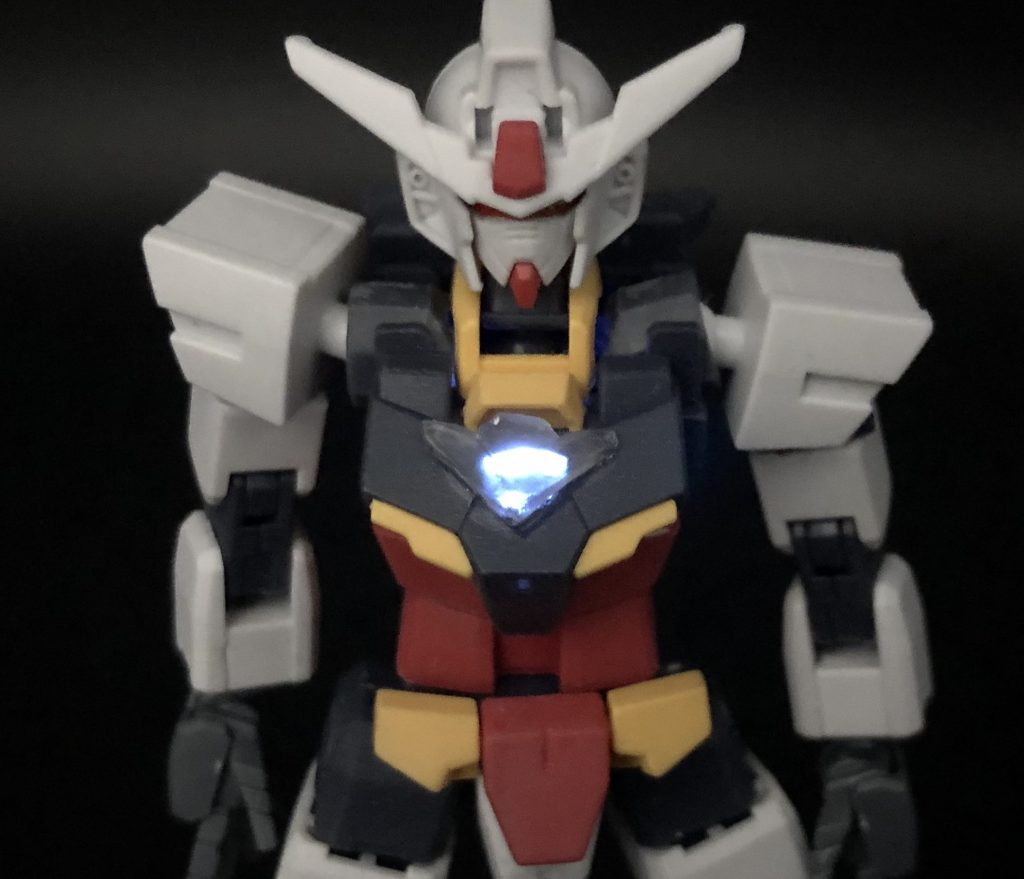 電材はリライトのクリアの1番短いのを入れました。ピンバイスでくり抜いたのでレジンパーツ全体は光りません( ̄▽ ̄;)