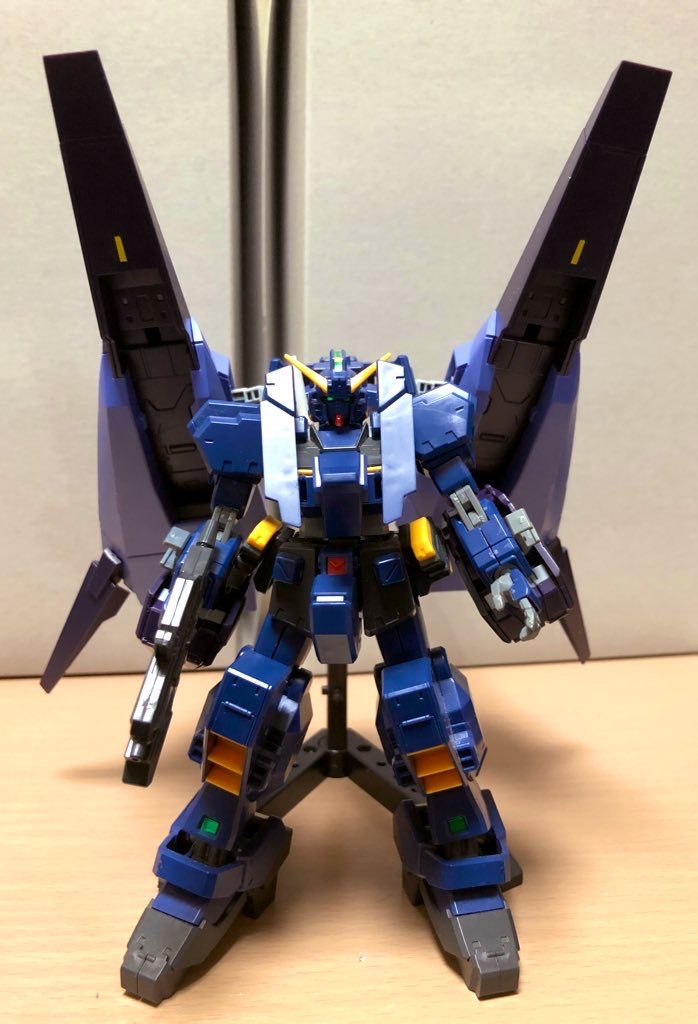 正面図　シルエットが変わるくらいの大きさのブースターいいですよね