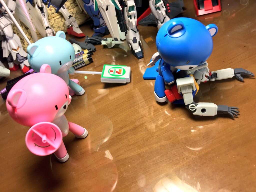 ウホホ、ウホーン、ンウホウホォ。
ウ、ホンホン。ホン。ウホ。