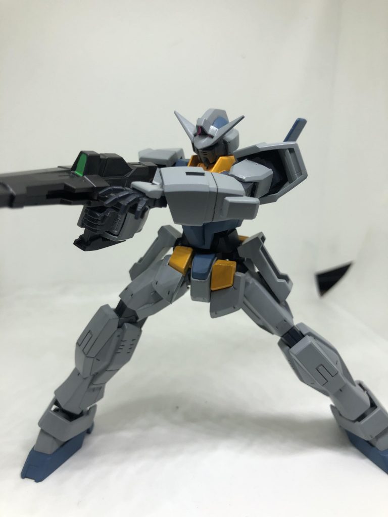 脚にMG風なスジ彫りを追加