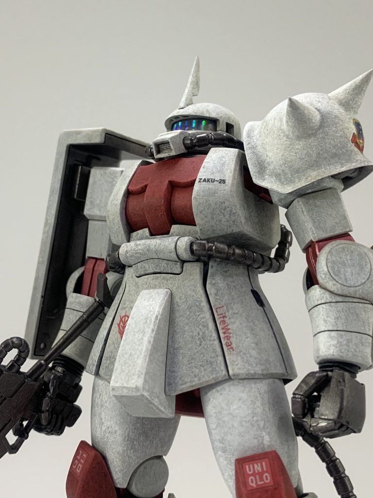 赤と白のカラーリングに説得力を少しは持たせられたでしょうか…。
設定含めて、MSVのエース機と感じられた方は『いいね』をお願いします😅