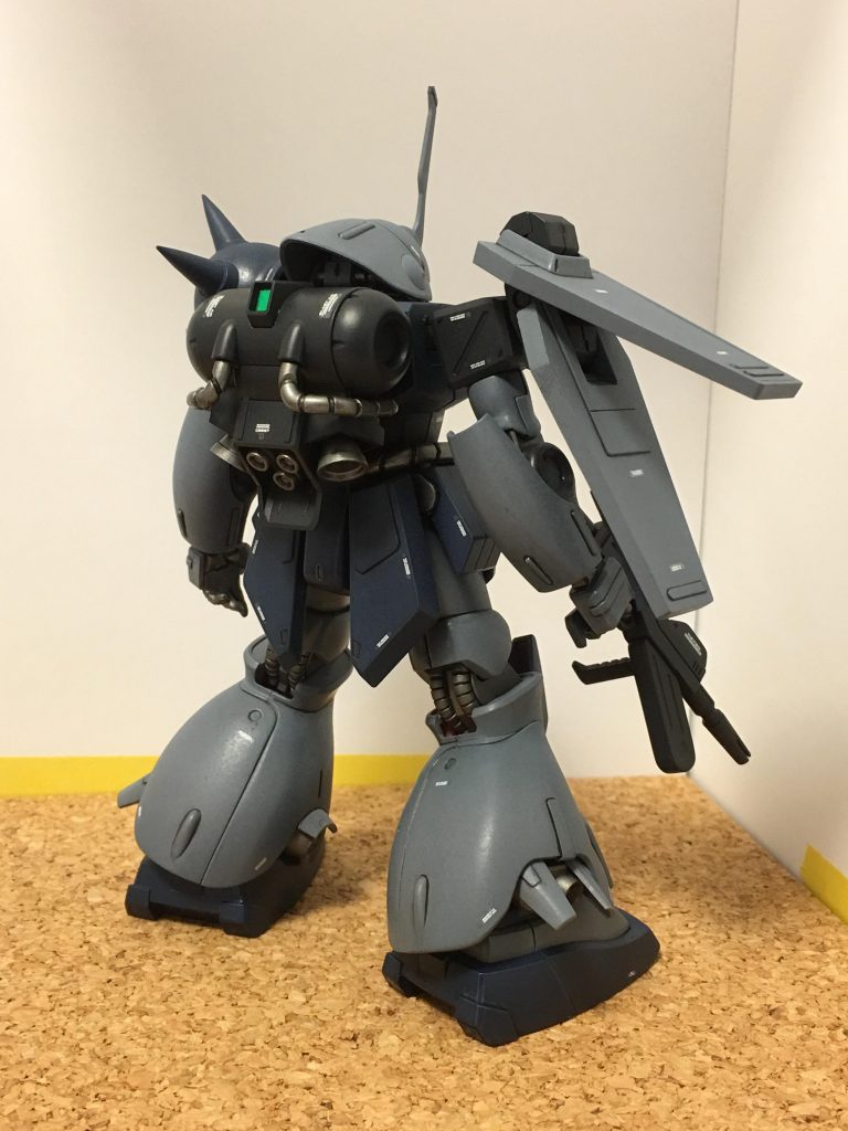 シールドは畳んだ方が好みですので畳んでます。