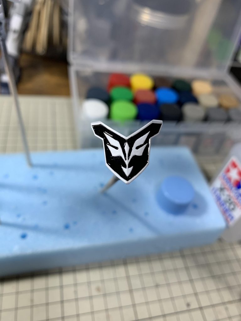 初のエングレービング塗装です(∩´∀`∩)