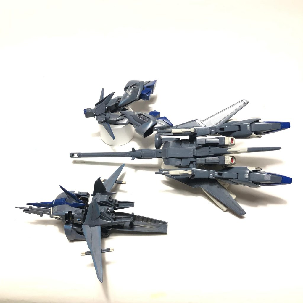 ドドドドドー!!

ブラボー2「Nフィールドにてゲート確認！作戦変更だ！WBゲートへバウをぶつけるぞ！作戦可能距離まで一気に加速だ！」

ブラボー1「ビービー!!(警告音)ん?!ちょっとまて！センサーに機影。まずい！見つかった!!」