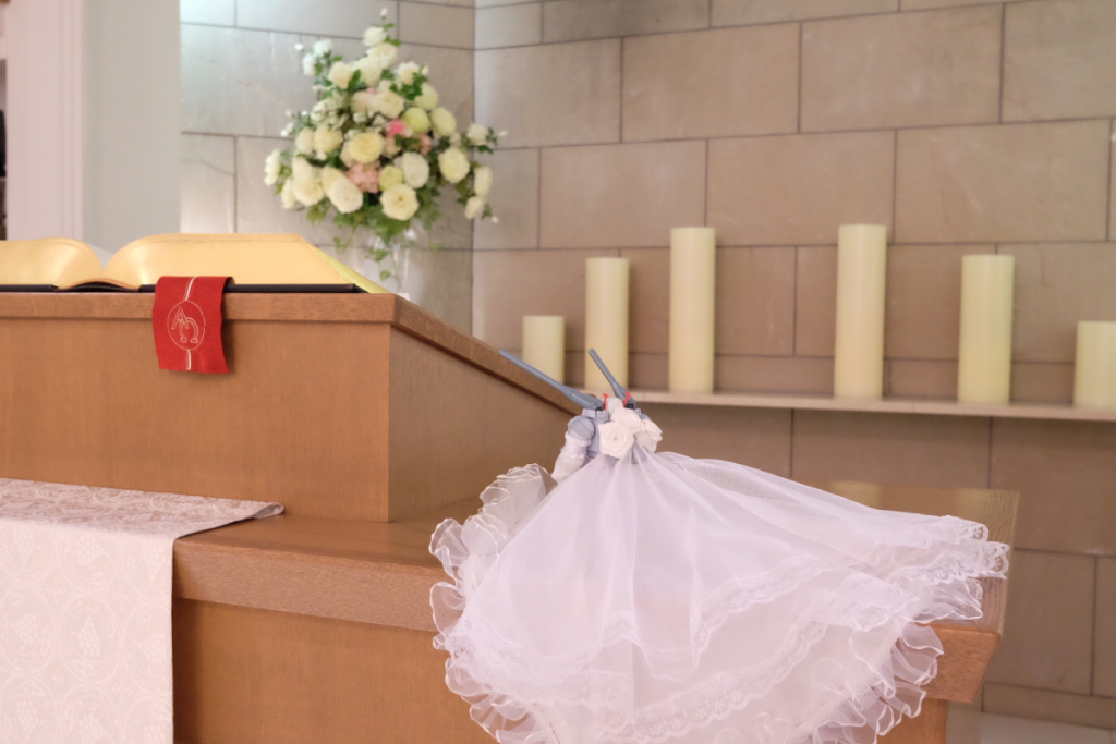 婚姻の誓いの場面ですね。
ふわふわです。
フワッフワだもんな……（？）