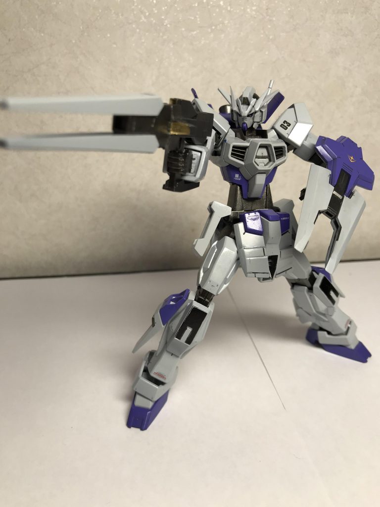 威力が高くあまり連写が出来ないのでシールドライフルと一緒に使う事でかなりの弾幕がはれます。